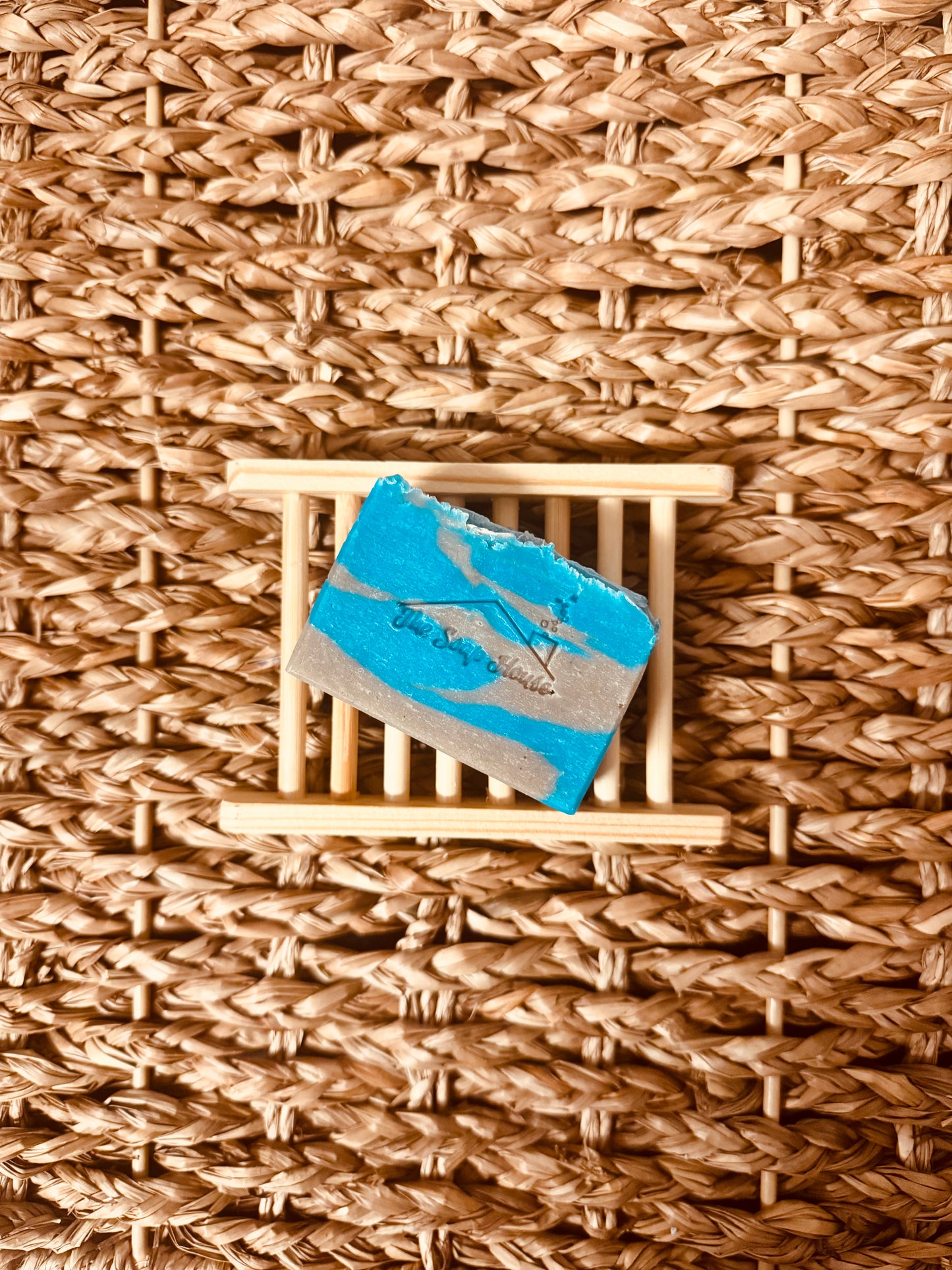 Dead Sea Mud x Ocean Waves